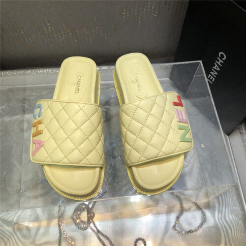 High Quality Luxury Chanel Embroidery Thick Bottom Hook And Loop Slippers product detail