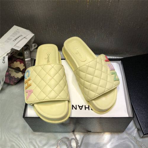 High Quality Luxury Chanel Embroidery Thick Bottom Hook And Loop Slippers