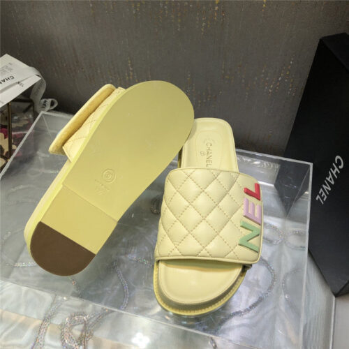 High Quality Luxury Chanel Embroidery Thick Bottom Hook And Loop Slippers product detail