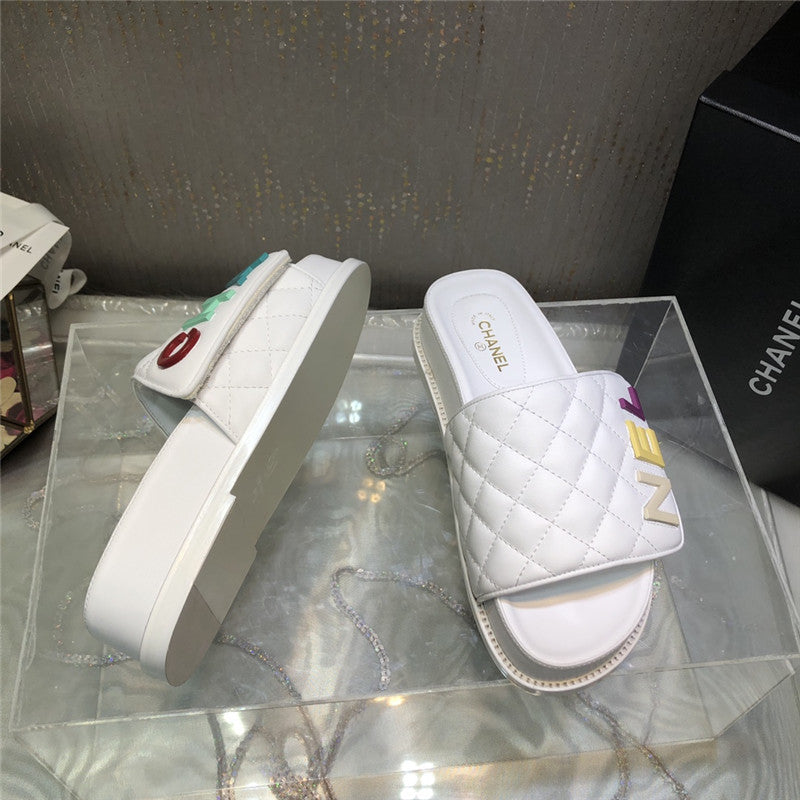 High Quality Luxury Chanel Embroidery Thick Bottom Hook And Loop Slippers – Style 36614 product detail