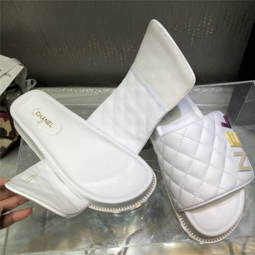 High Quality Luxury Chanel Embroidery Thick Bottom Hook And Loop Slippers – Style 36614 product detail
