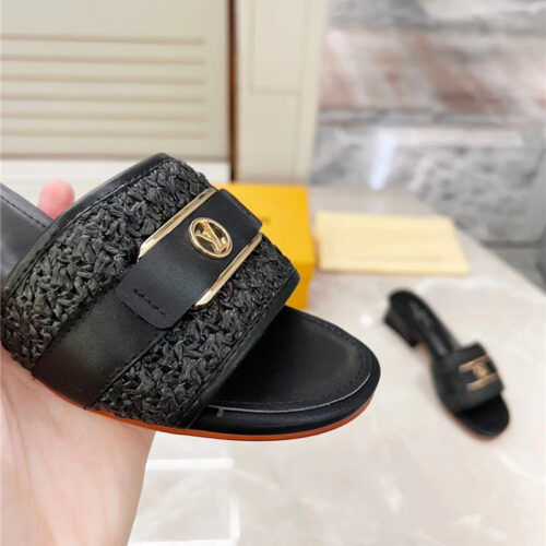 High Quality Luxury Louis Vuitton Chunky Heel Slippers – Style 26499 product detail