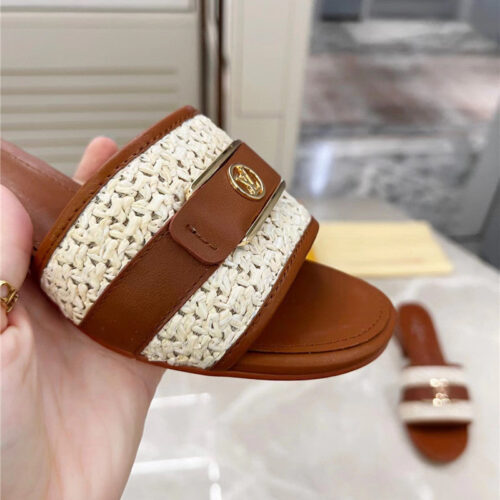 High Quality Luxury Louis Vuitton Chunky Heel Slippers – Style 60963 product detail