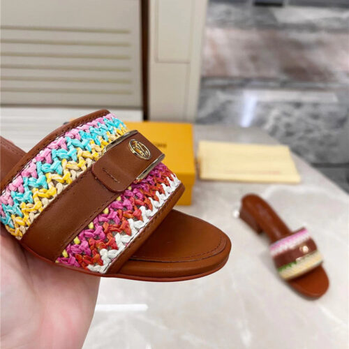High Quality Luxury Louis Vuitton Chunky Heel Slippers – Style 95427 product detail