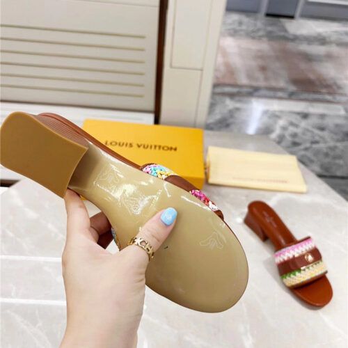 High Quality Luxury Louis Vuitton Chunky Heel Slippers – Style 95427 product detail