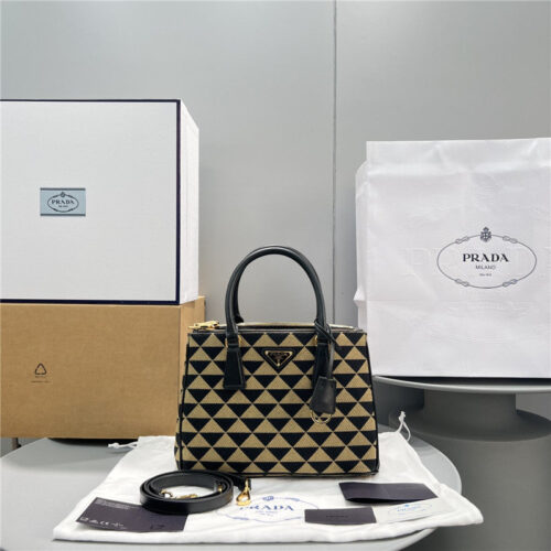 High Quality Luxury Prada Galeria Embroidered Triangle Check Tote Bag