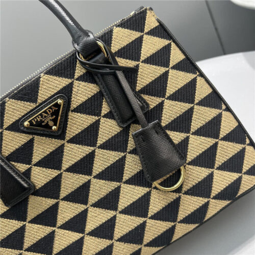 High Quality Luxury Prada Galeria Embroidered Triangle Check Tote Bag product detail