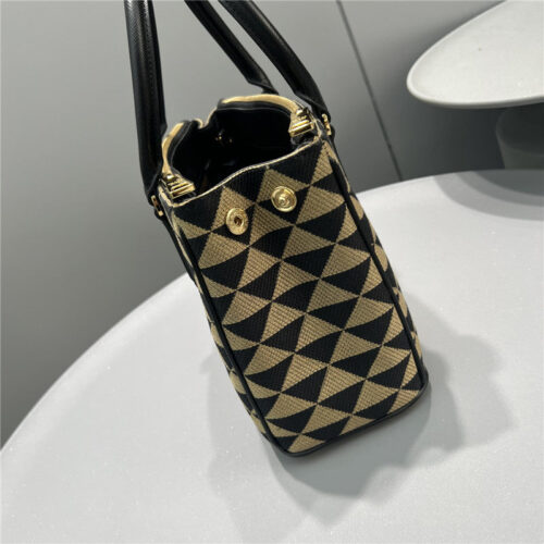 High Quality Luxury Prada Galeria Embroidered Triangle Check Tote Bag product detail