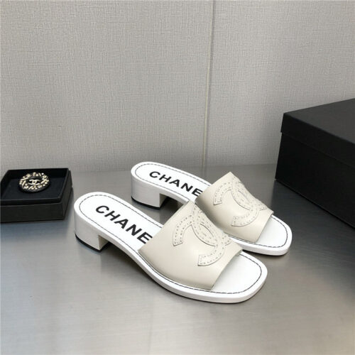 High Quality Luxury Chanel Straw Flip-Flops