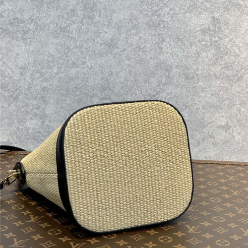 High Quality Luxury Louis Vuitton Knitted Raffia Bag product detail