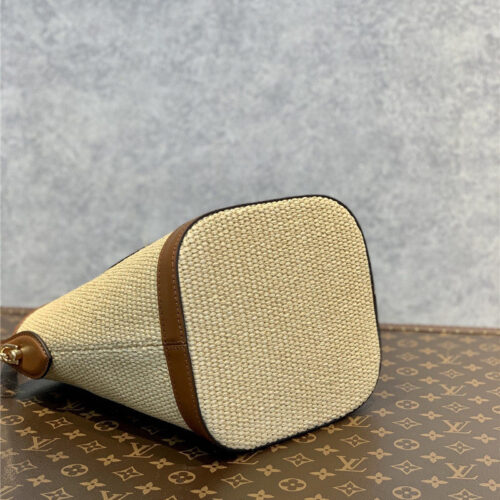 High Quality Luxury Louis Vuitton Knitted Raffia Bag – Style 47694 product detail