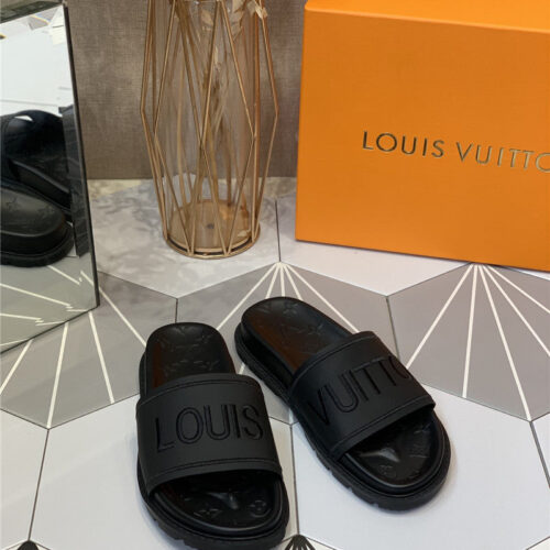 High Quality Luxury Louis Vuitton Platform Slippers alternate view