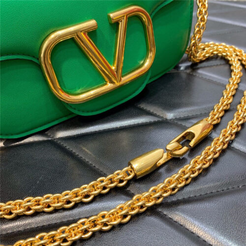 High Quality Luxury Valentino Garavani Mini Loco Bag – Style 03645 product detail