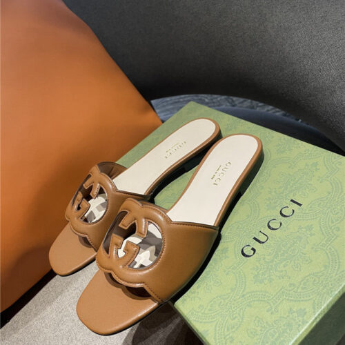 High Quality Luxury Gucci GG Flat Slippers – Style 63795 alternate view