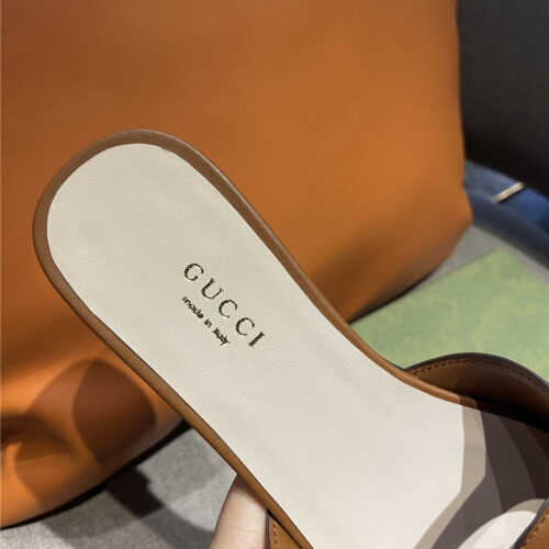 High Quality Luxury Gucci GG Flat Slippers – Style 63795 product detail