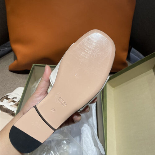High Quality Luxury Gucci GG Flat Slippers – Style 31027 product detail