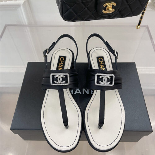 High Quality Luxury Chanel Clip-On Square Diamond Buckle Block Heel Sandals alternate view