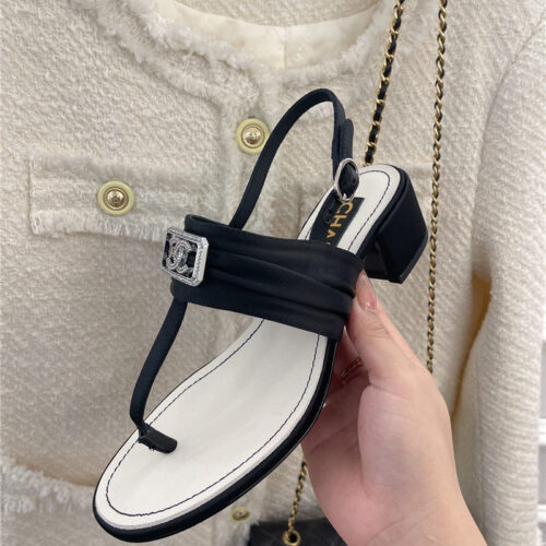 High Quality Luxury Chanel Clip-On Square Diamond Buckle Block Heel Sandals product detail