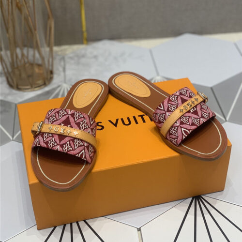 High Quality Luxury Louis Vuitton Lock It Flat Mules – Style 95779 product detail