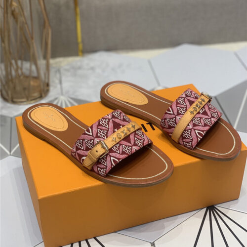 High Quality Luxury Louis Vuitton Lock It Flat Mules – Style 95779