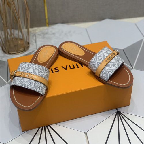 High Quality Luxury Louis Vuitton Lock It Flat Mules product detail