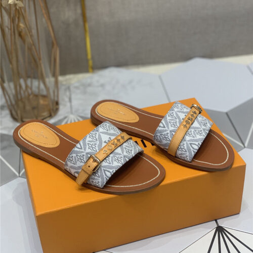 High Quality Luxury Louis Vuitton Lock It Flat Mules