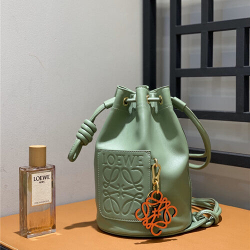 High Quality Luxury Loewe Paula Sailor Bag – Style 26566 alternate view