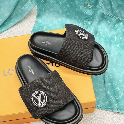 High Quality Luxury Louis Vuitton Denim Slippers alternate view
