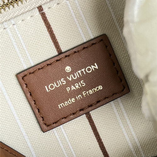High Quality Luxury Louis Vuitton On My Side Bag Small – Style 47772 product detail