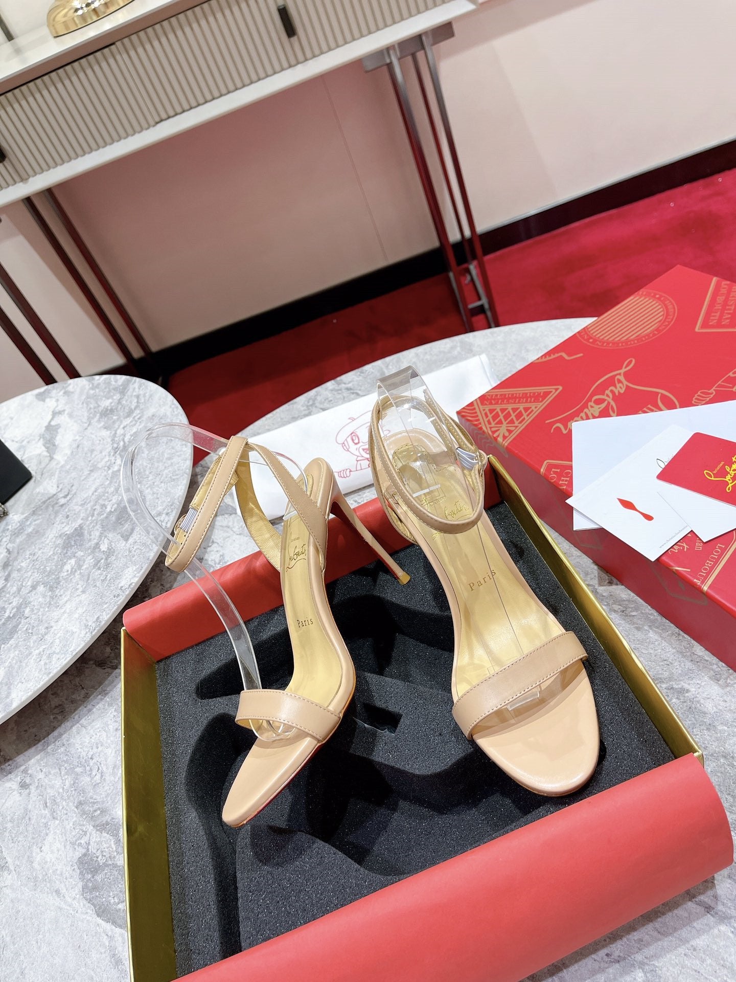 High Quality Luxury Christian Louboutin Strappy Sandals – Style 30324 product detail