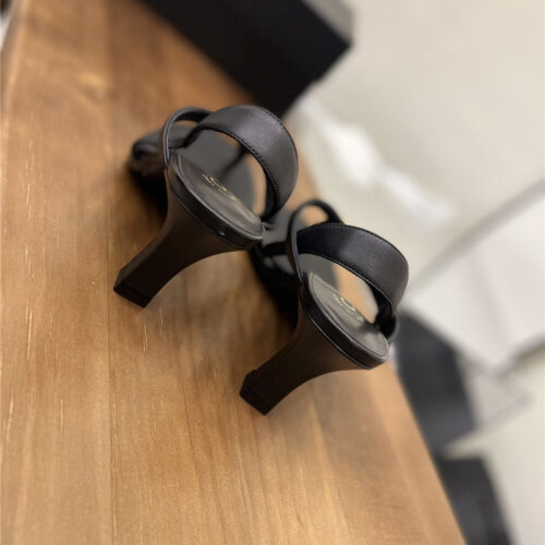 High Quality Luxury Chanel Vintage Buckle Sandals – Style 30150 product detail