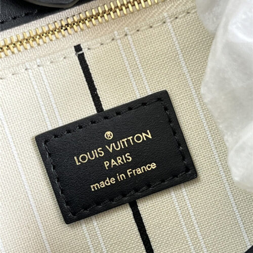 High Quality Luxury Louis Vuitton On My Side Bag Small product detail