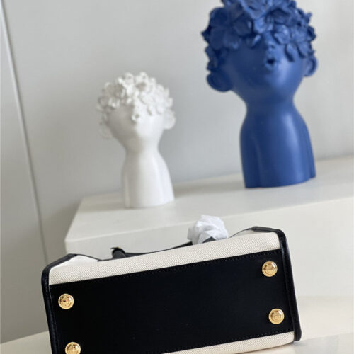 High Quality Luxury Louis Vuitton On My Side Bag Small product detail