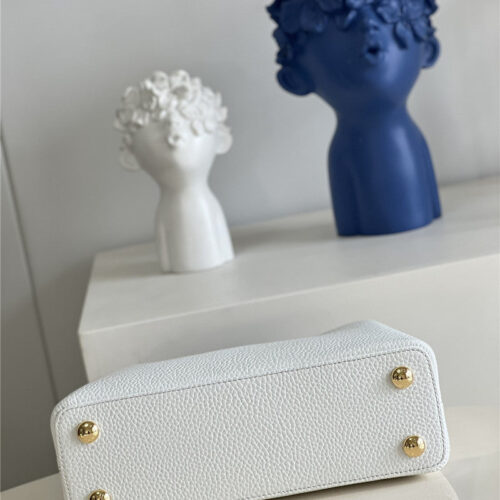 High Quality Luxury Louis Vuitton Capucines BB Bag product detail