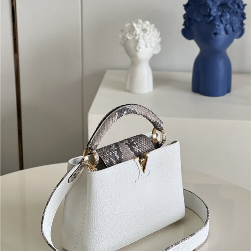 High Quality Luxury Louis Vuitton Capucines BB Bag product detail