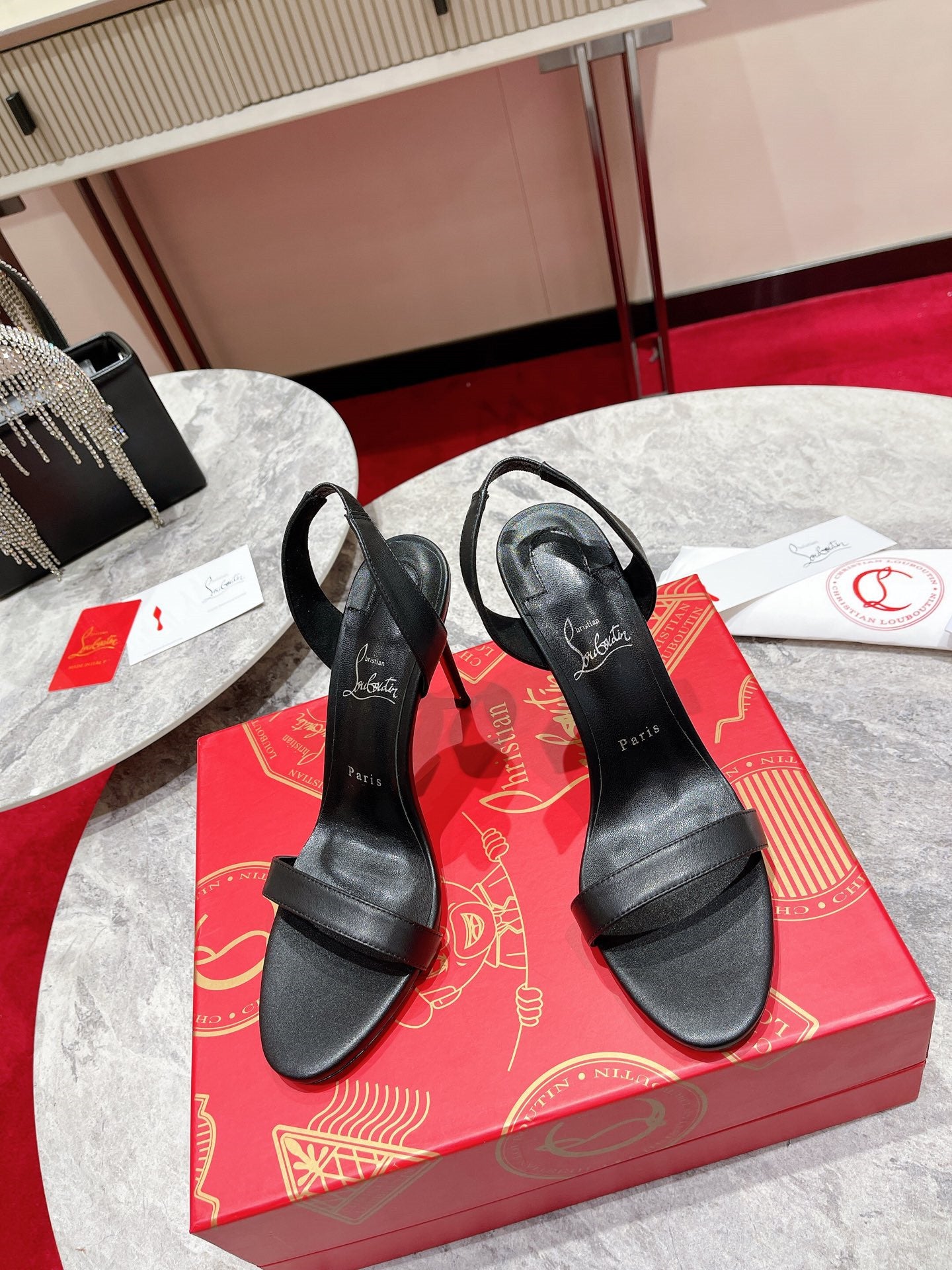 High Quality Luxury Christian Louboutin Strap Sandals product detail