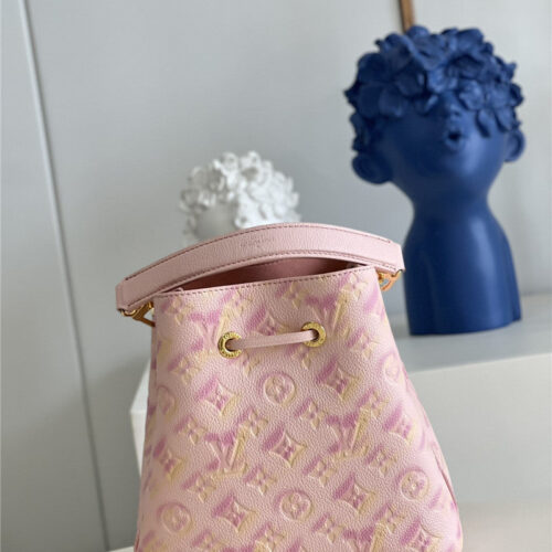High Quality Luxury Louis Vuitton Néonoé BB Bucket Bag alternate view