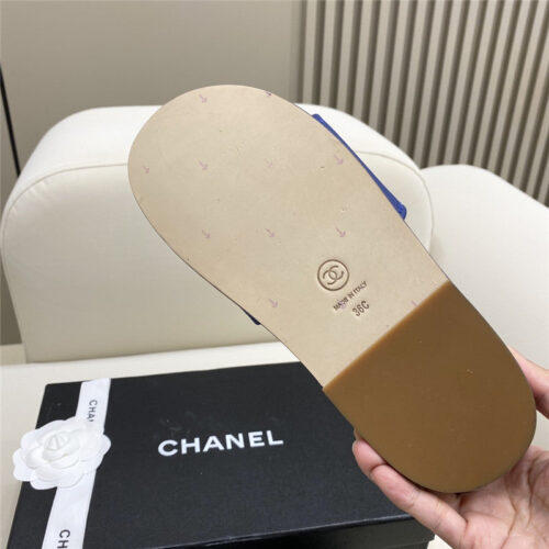 High Quality Luxury Chanel Alphabet Slippers Womens – Style 91014 product detail