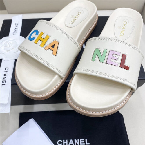 High Quality Luxury Chanel Alphabet Slippers Womens product detail