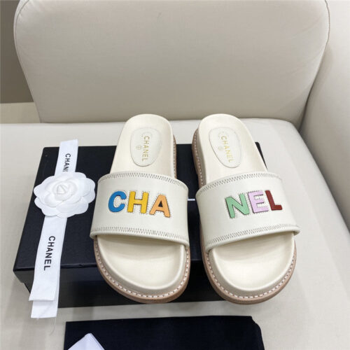 High Quality Luxury Chanel Alphabet Slippers Womens alternate view