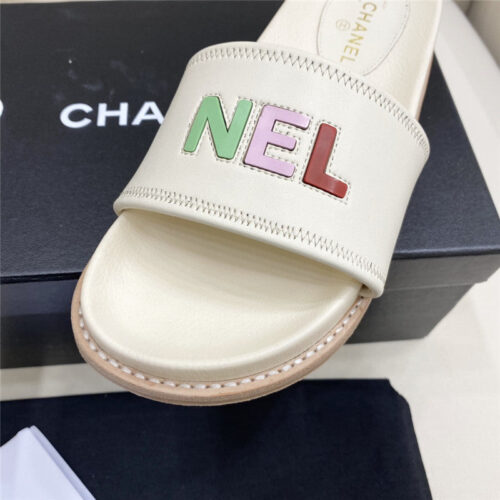 High Quality Luxury Chanel Alphabet Slippers Womens product detail