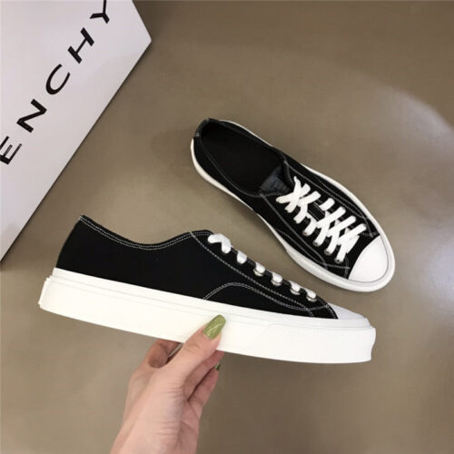 High Quality Luxury Givenchy Mens Classic Low-Top Sneakers – Style 24067