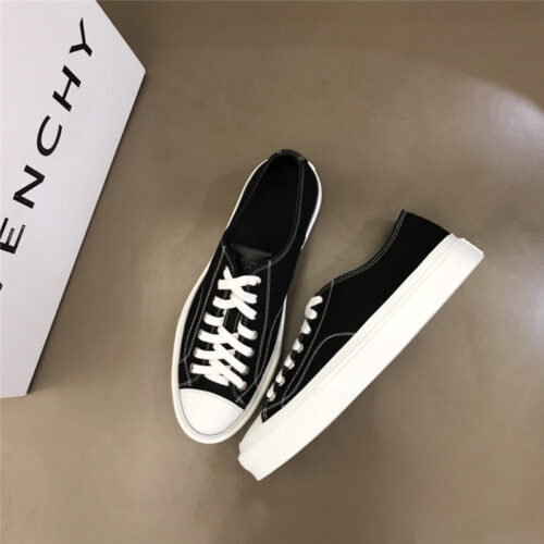 High Quality Luxury Givenchy Mens Classic Low-Top Sneakers – Style 24067 alternate view