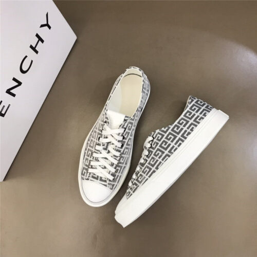 High Quality Luxury Givenchy Mens Classic Low-Top Sneakers alternate view