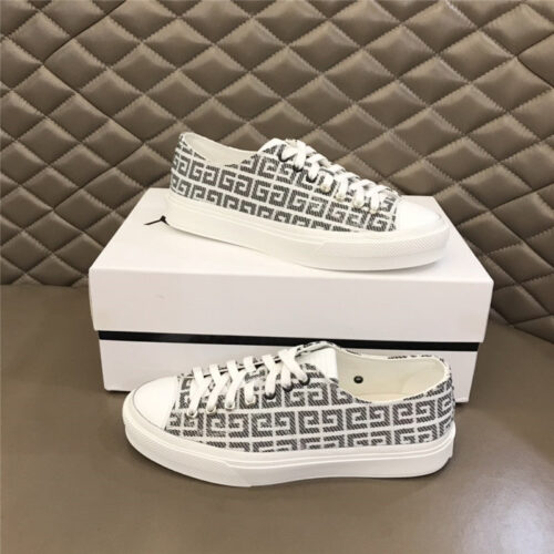 High Quality Luxury Givenchy Mens Classic Low-Top Sneakers product detail