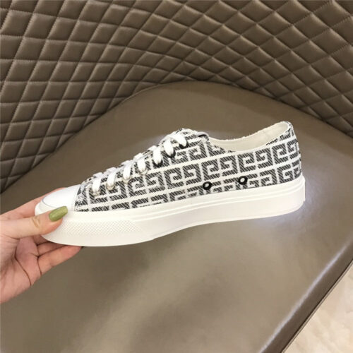 High Quality Luxury Givenchy Mens Classic Low-Top Sneakers product detail