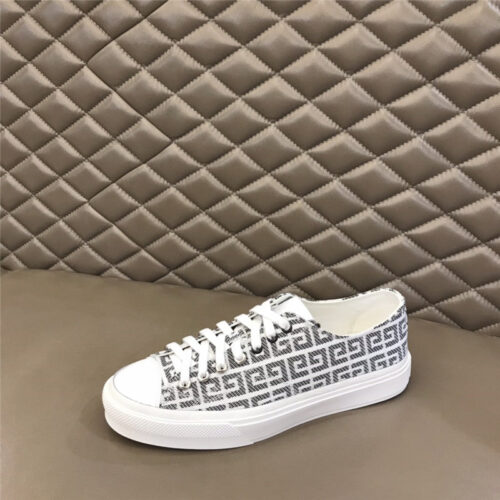 High Quality Luxury Givenchy Mens Classic Low-Top Sneakers product detail