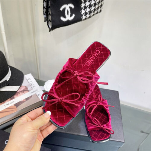 High Quality Luxury Chanel Flat Slippers product detail