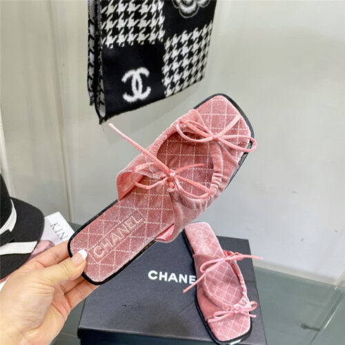 High Quality Luxury Chanel Flat Slippers – Style 79366 product detail