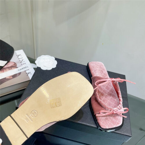 High Quality Luxury Chanel Flat Slippers – Style 79366 product detail
